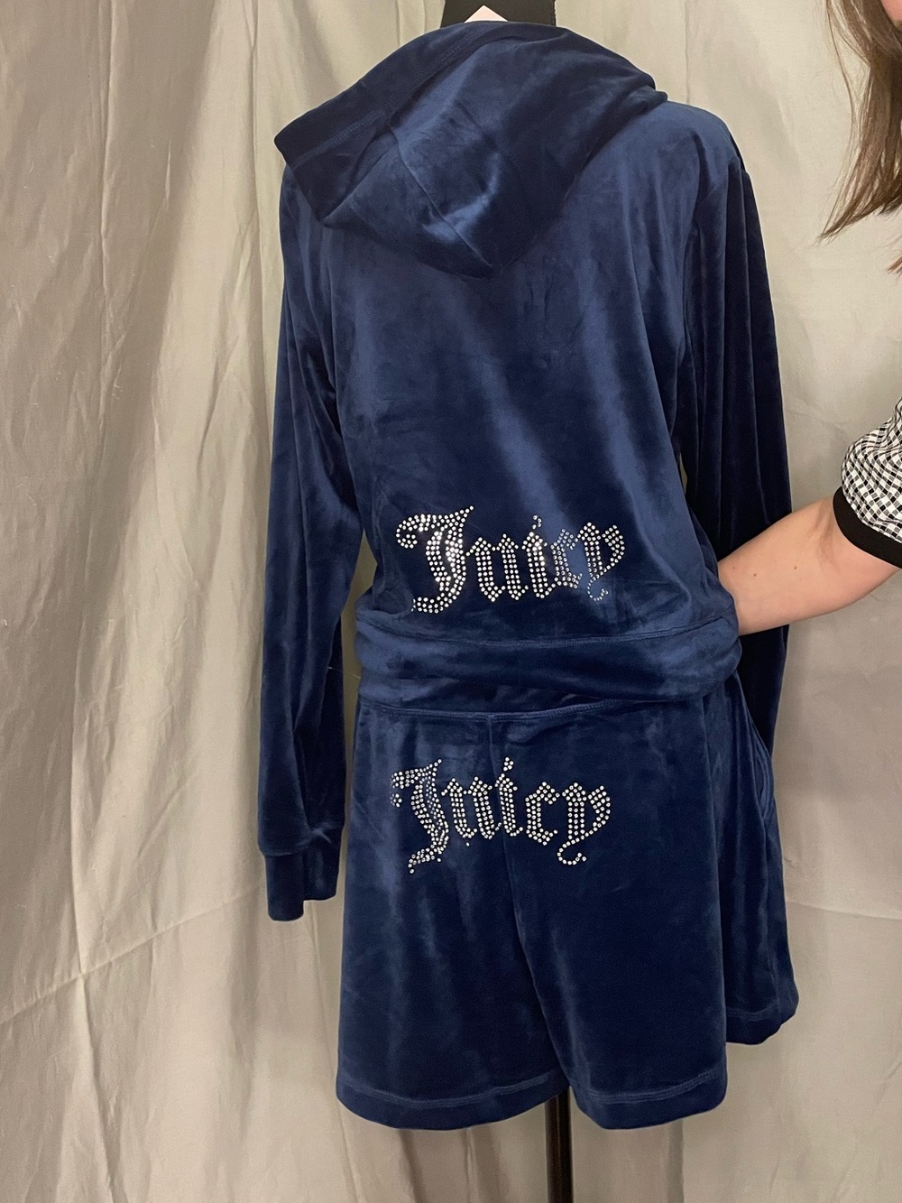 NWT Juicy Couture Navy Velour Hoodie and Shorts Set w/Misplaced Gem Stone